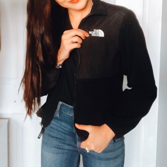 SOLD —————The North Face | Light Classic Jacket - Picture 2 of 3